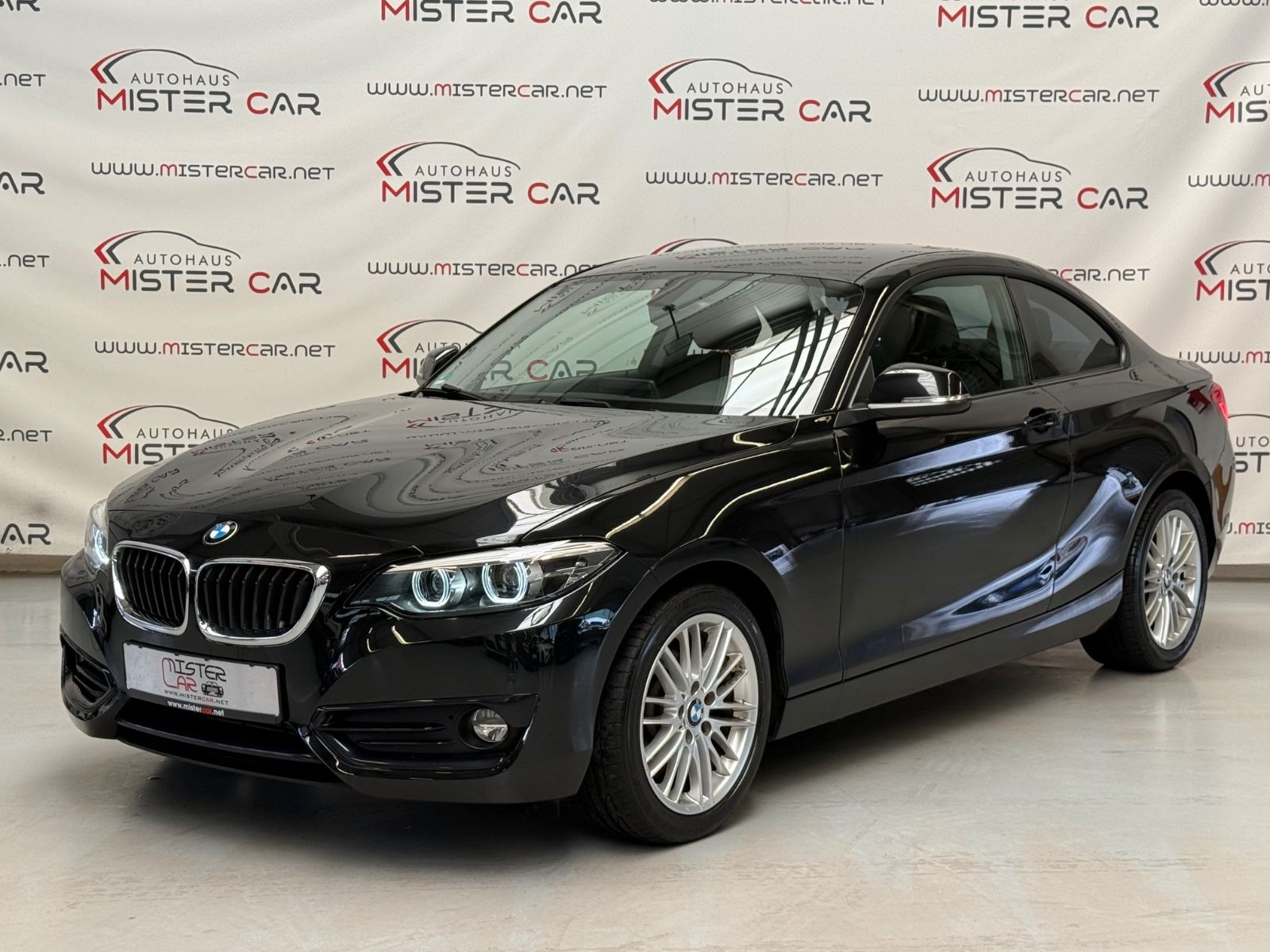 BMW 218i Coupe Sport Line Aut NAVI/LED/PDC/SHZ/HIFI