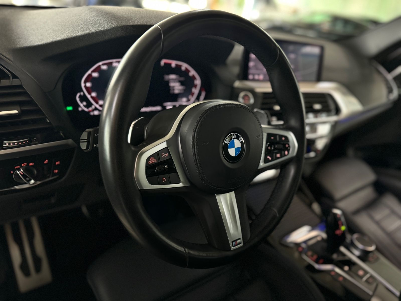 Fahrzeugabbildung BMW X3 xD30i M Sport DAB Kamera AHK LED Panorama H/K