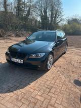 BMW E91 318i Wenig Kilometer - BMW 318 aus 2007: Kombi