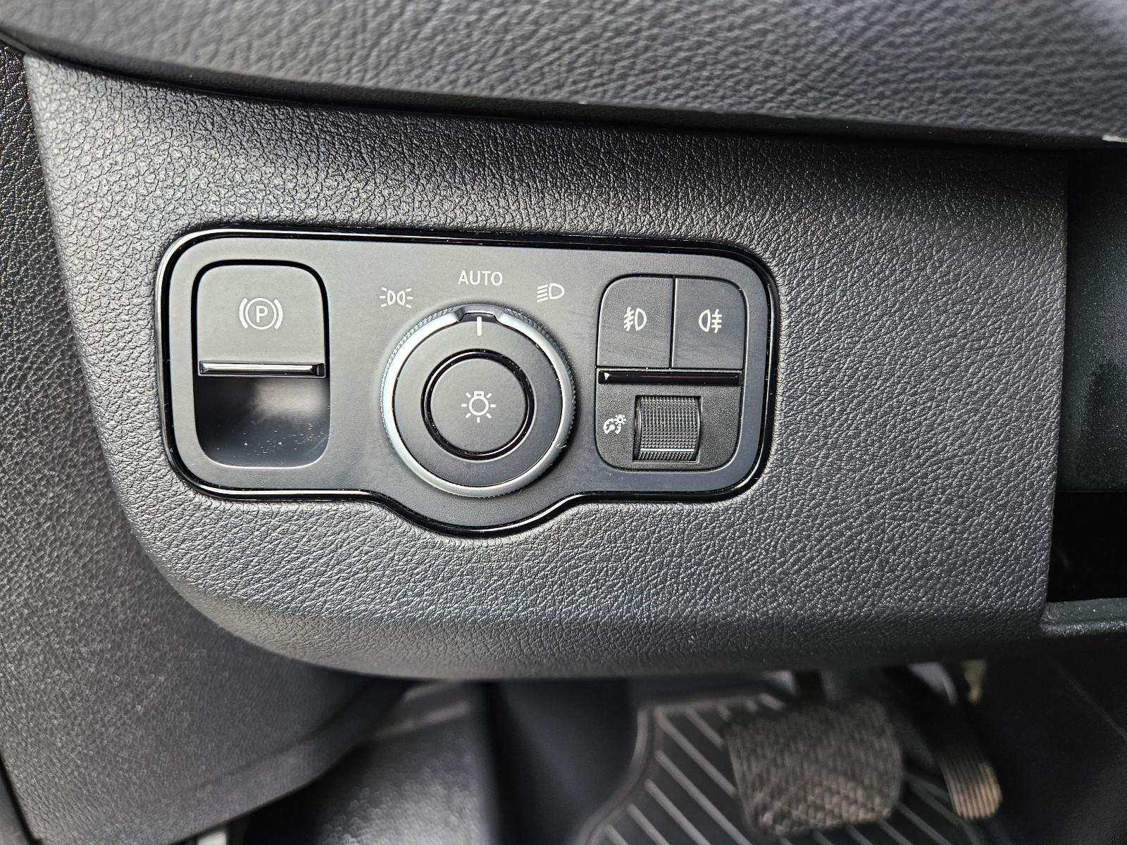 Mercedes-Benz eSprinter 414 BOTT WERKSTATT REGALE FULL HOUSE