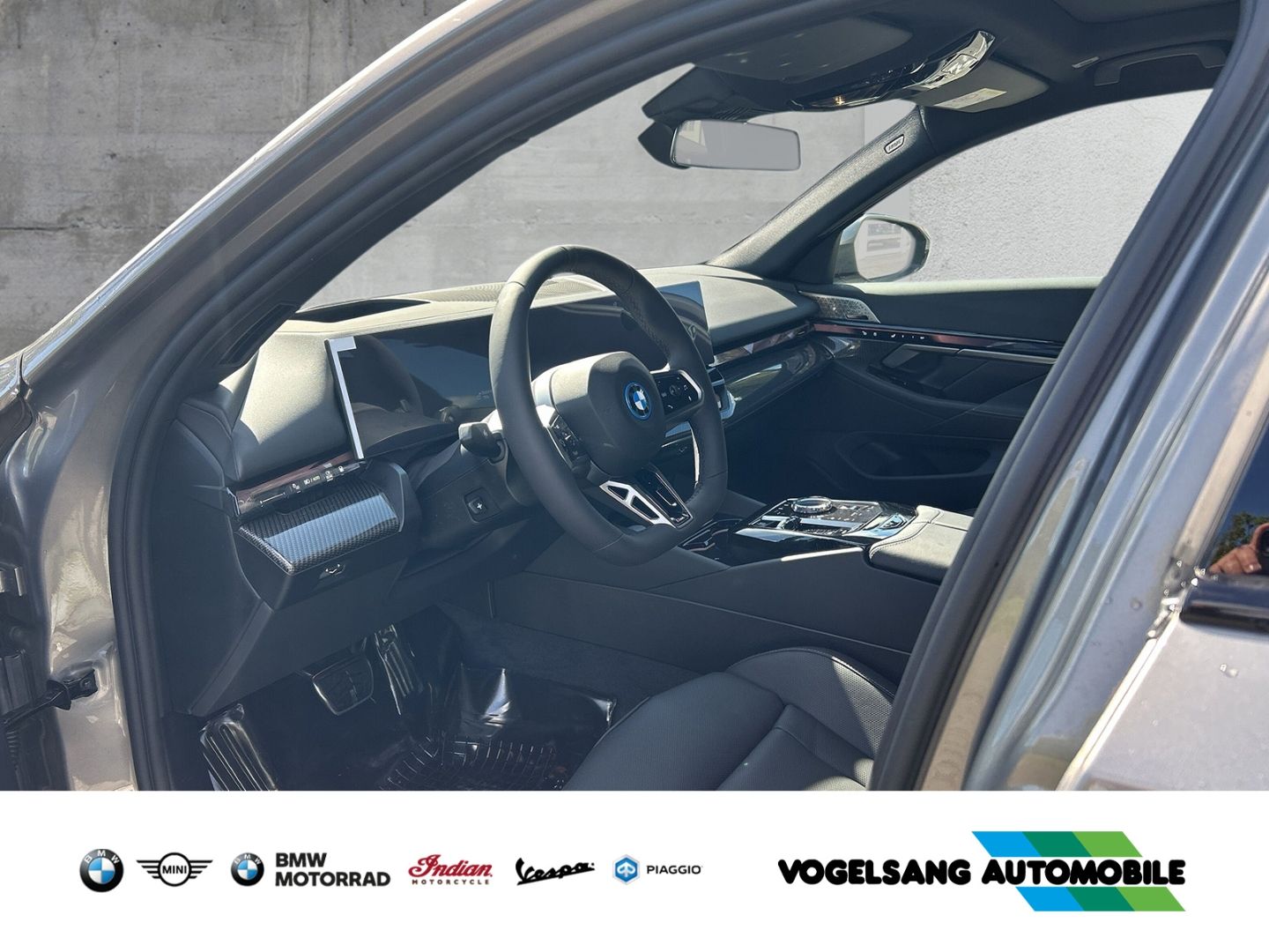 Fahrzeugabbildung BMW 530 e Touring M Sport Pro Park-Assistent Plus 20