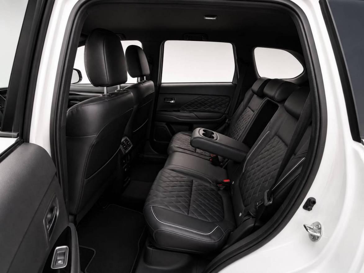 Mitsubishi Plug-In Hybrid Outlander 2.4'Plus'Spirit
