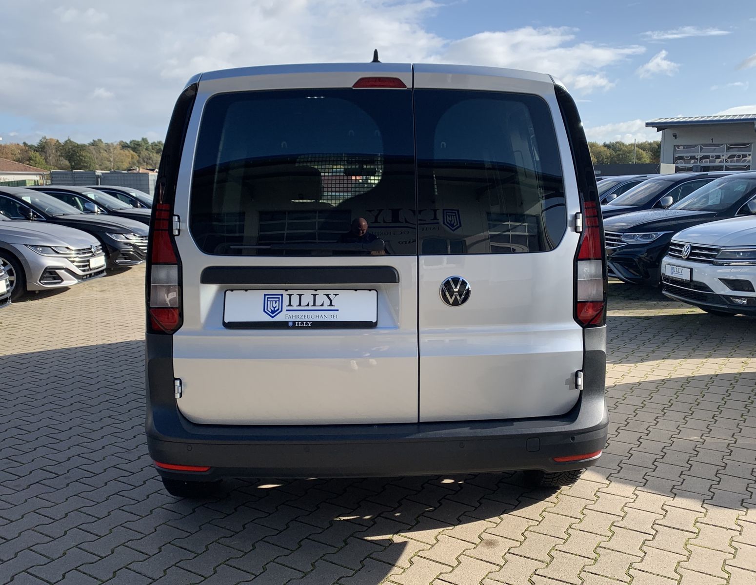 Fahrzeugabbildung Volkswagen Caddy 2.0*Cargo*Klimaautomatik*PDC*DAB+*SHZ*