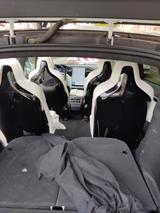 Tesla Model X 75d - weiße Tesla Model X