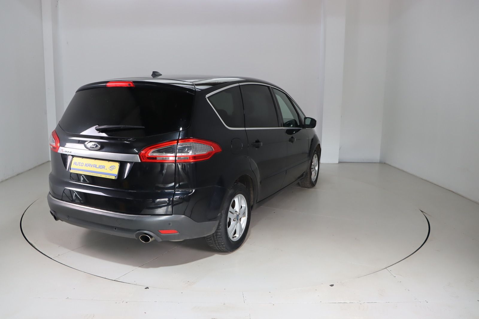 Fahrzeugabbildung Ford S-MAX 2.0 EcoBoost Titanium * RFK * 7-Sitzer