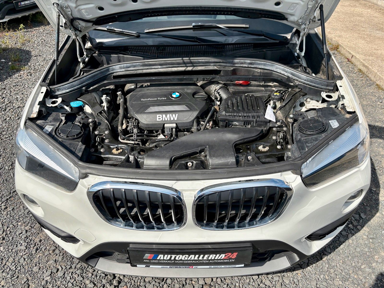 Fahrzeugabbildung BMW X1 xDrive18d Aut. Navi M SPORTLENKRAD Scheckheft