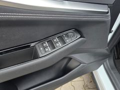 Fahrzeugabbildung Austral Techno 1.2 E-TECH Full Hybrid 200 EU6e