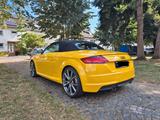 Audi TT Roadster 2.0 TFSI S tronic quattro - - : Gelb, Cabrio