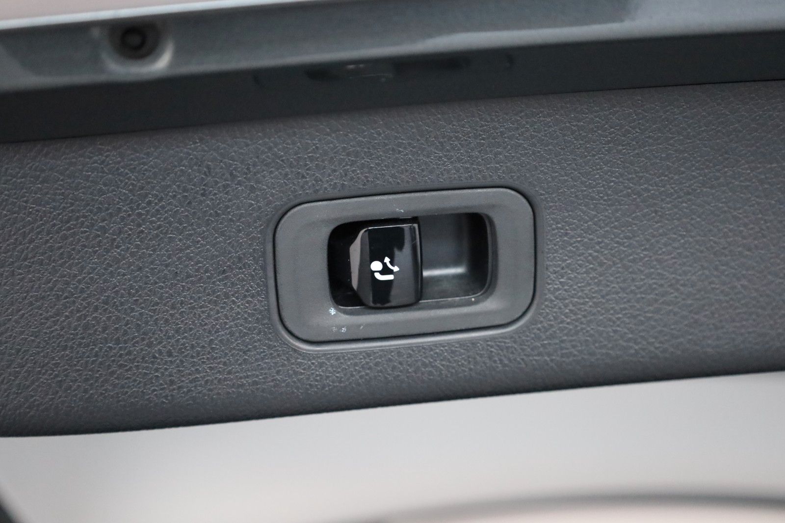 Fahrzeugabbildung Mercedes-Benz GLC 220d 4M Leder,Navi,LED,Kamera,Park Paket,AHK