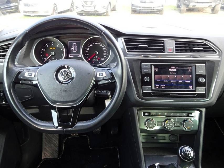 Fahrzeugabbildung Volkswagen Tiguan 1,4 TSI  Trendline