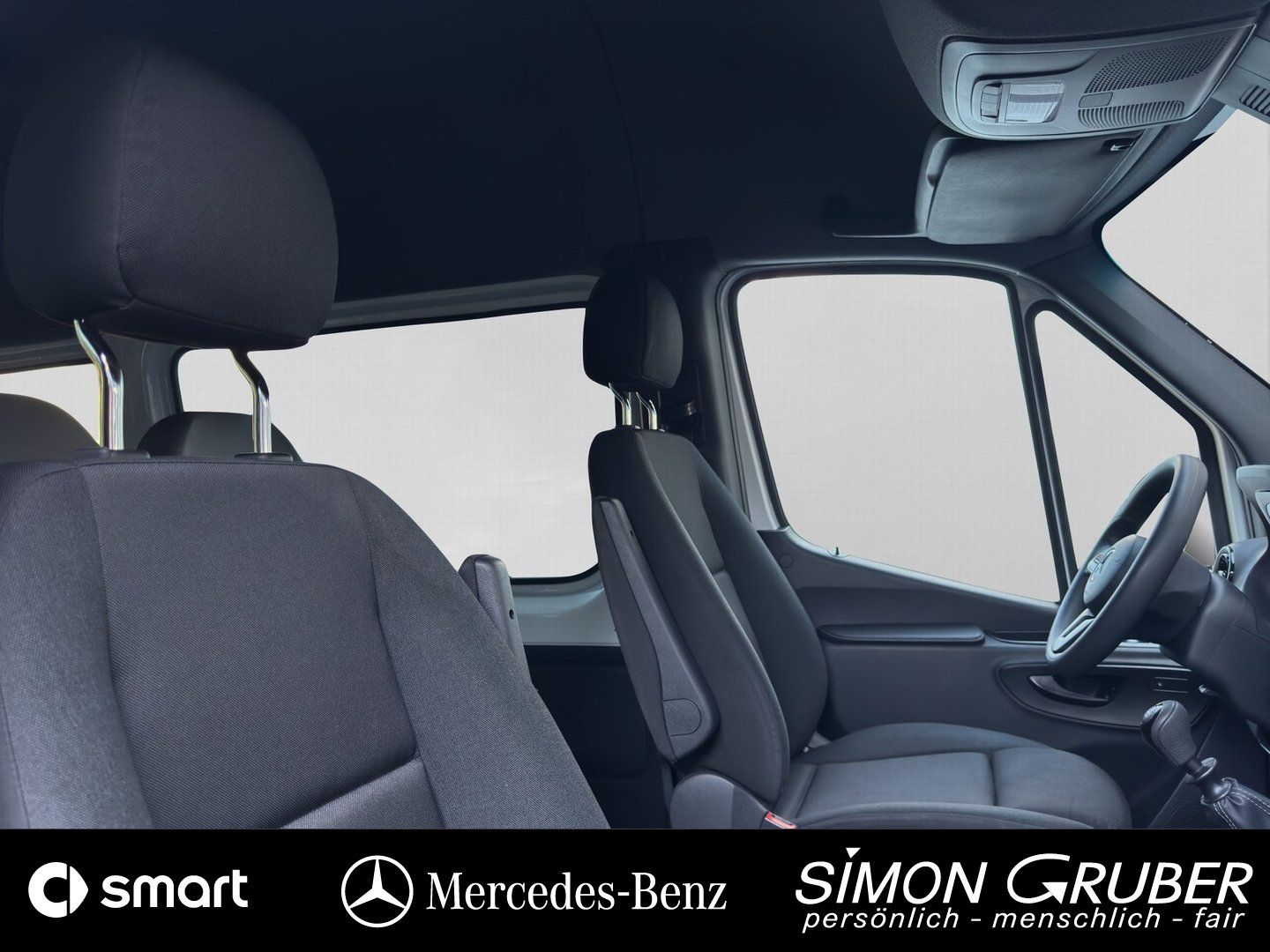 Fahrzeugabbildung Mercedes-Benz Sprinter 317 Tourer L2H2 Mobilität Rollstuhl