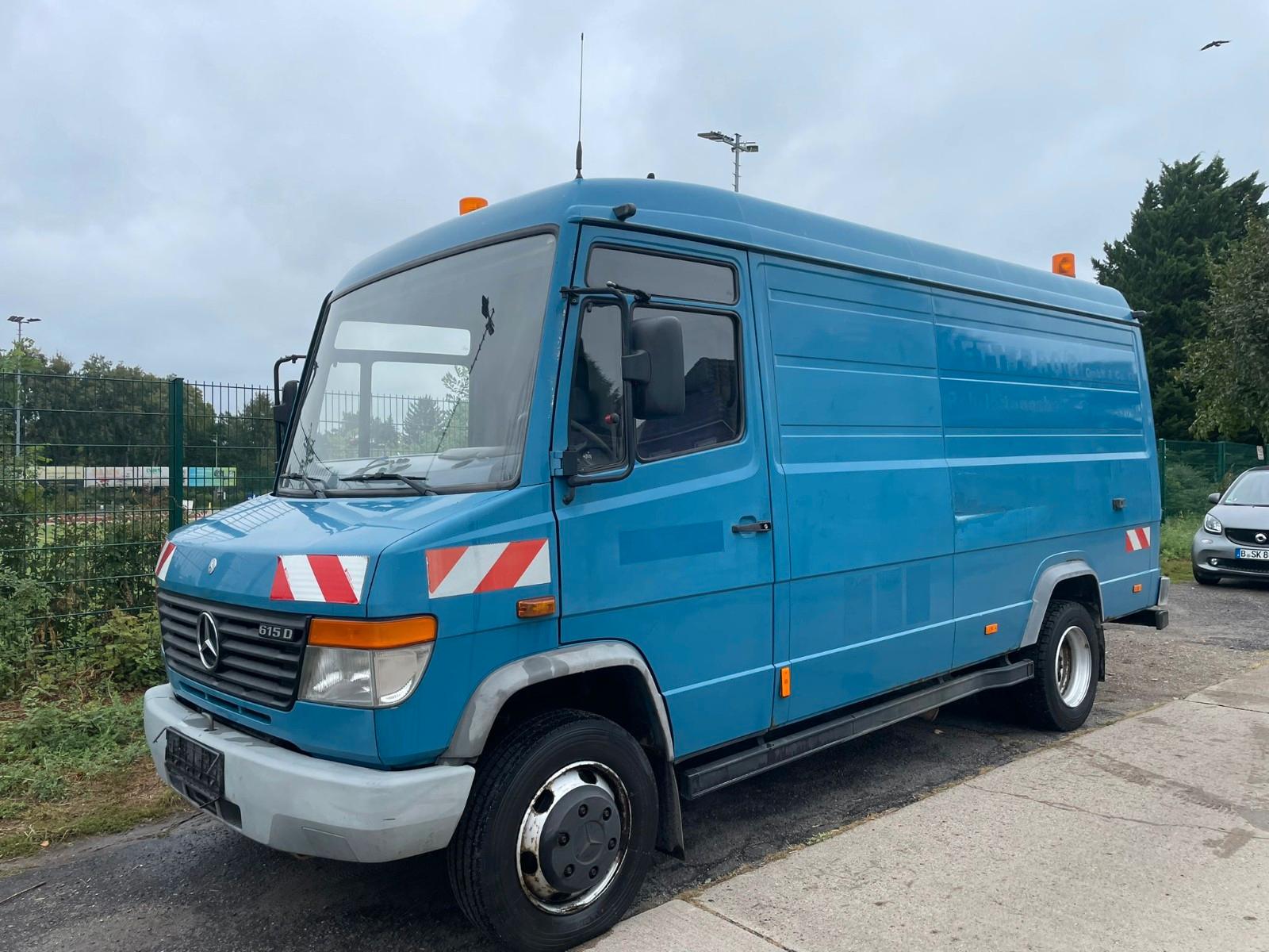Mercedes-Benz Vario 615D Werkstattwagen *Stromaggregat*