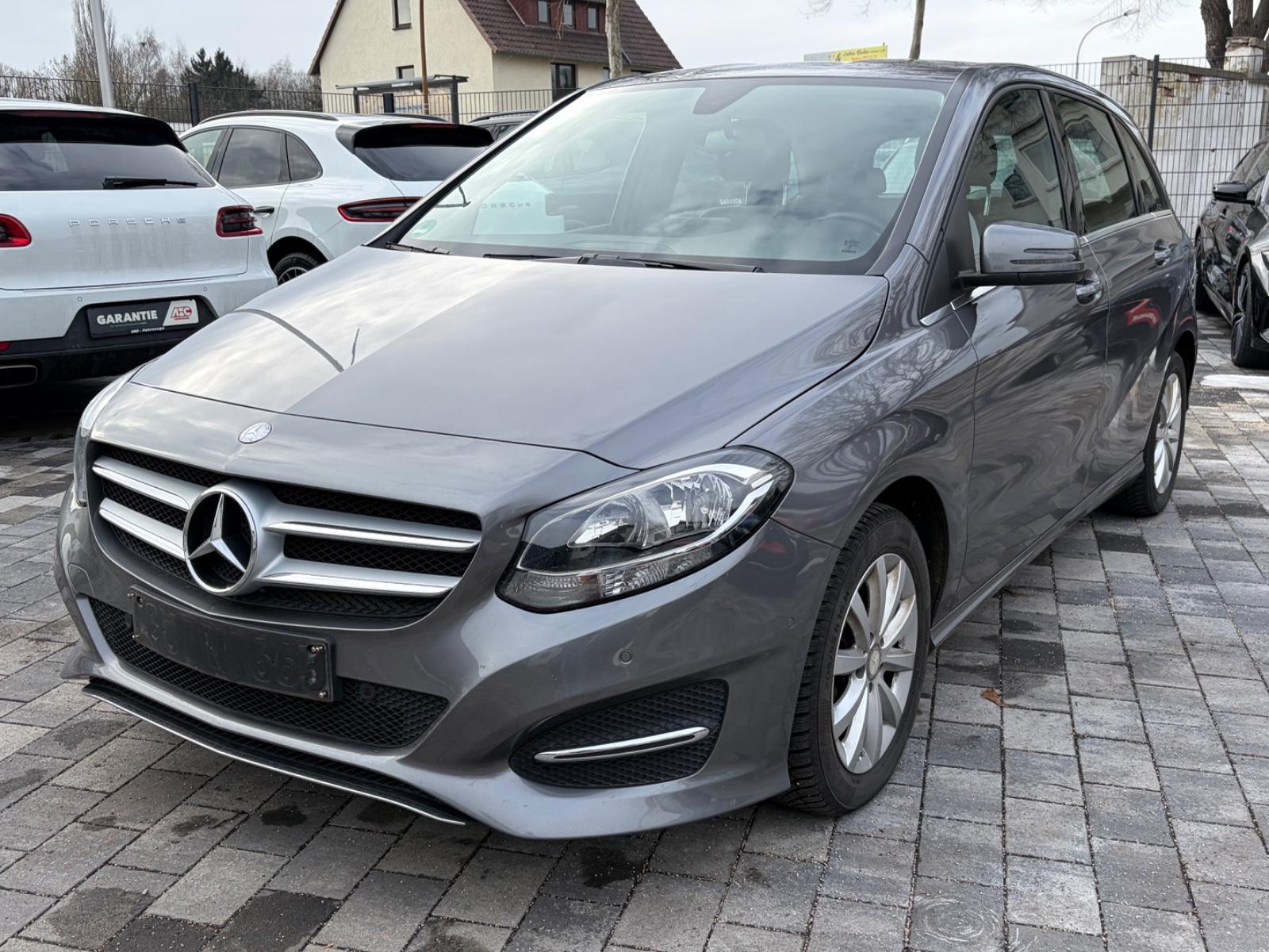 Mercedes-Benz B 200 CDI 1.Hand / Navi / TÜV & Insp.NEU