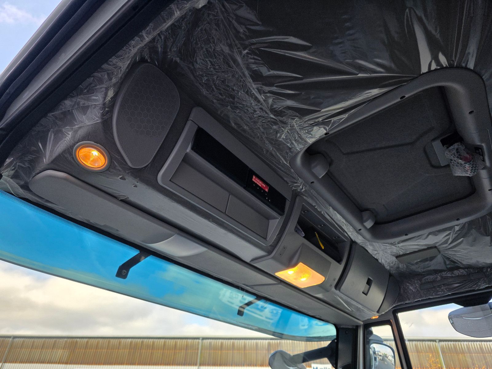 Fahrzeugabbildung Iveco Eurocargo ML160E32 4x2 Kipper, Klima, 2 x AHK