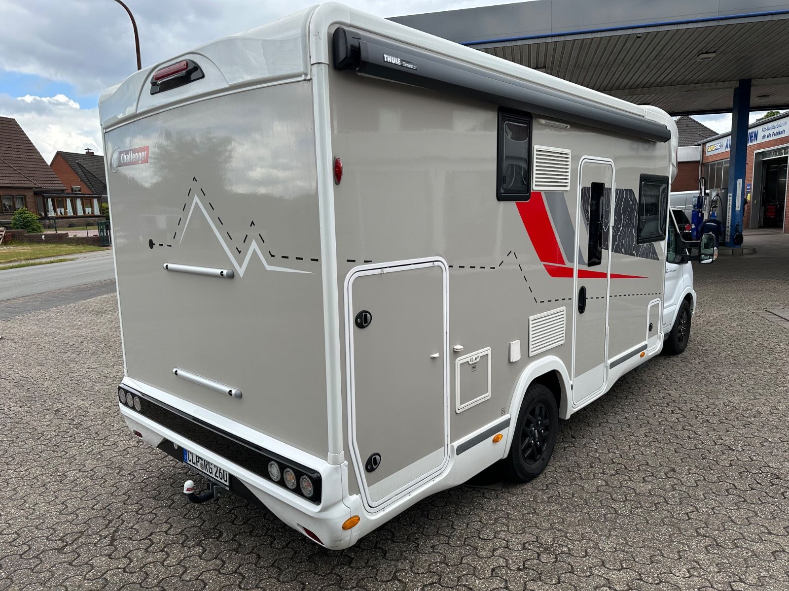 Fahrzeugabbildung Challenger 260 Graphite Ultimate 170 Automatic AHK/Sat/TV