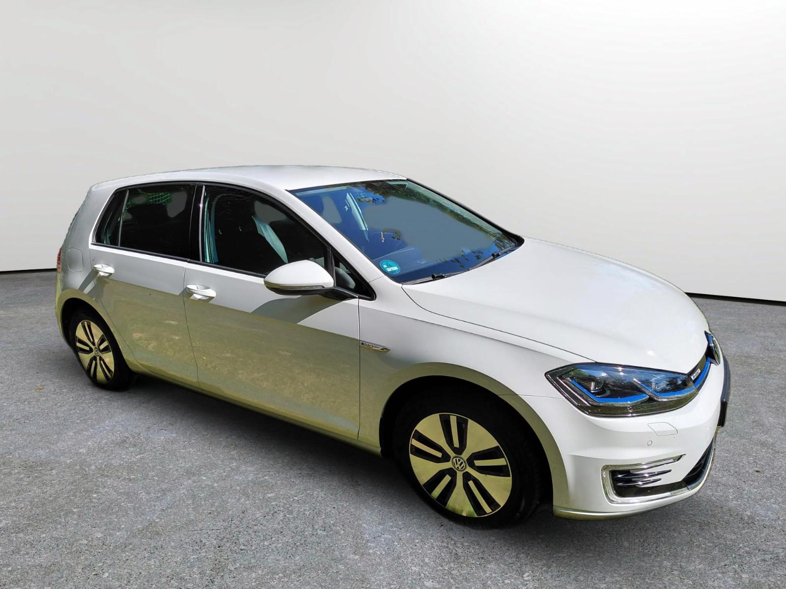 Volkswagen e-Golf 100KW (WäPu,CCS,SHZ,LED+FLA,LMR16",...)