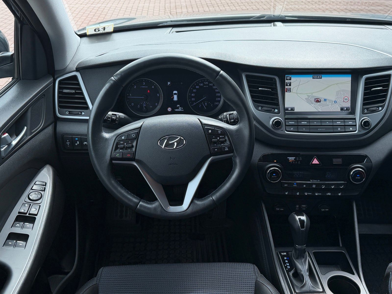 Fahrzeugabbildung Hyundai TUCSON 1.7 CRDi Premium *Totwinkl*8fach*AHK*LED*