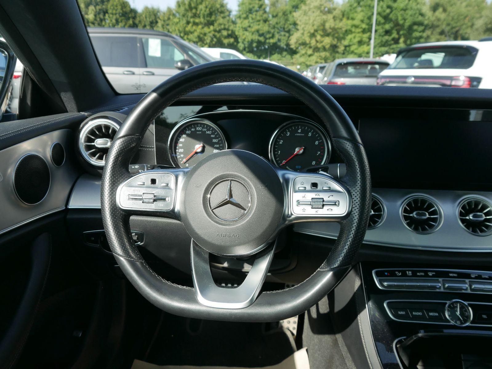 Mercedes-Benz E 300 Coupe-AMG-LINE NAVI PDC KAMERA LED SHZ KLI foto 11