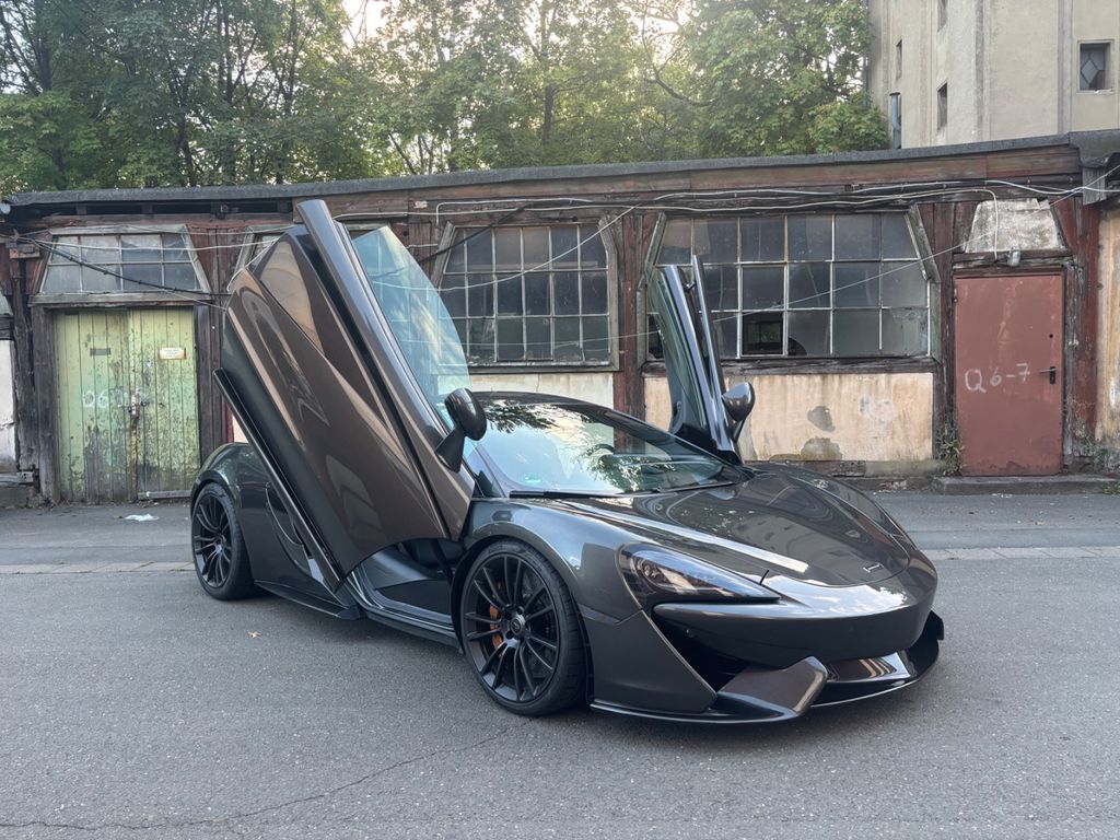 McLaren 570S