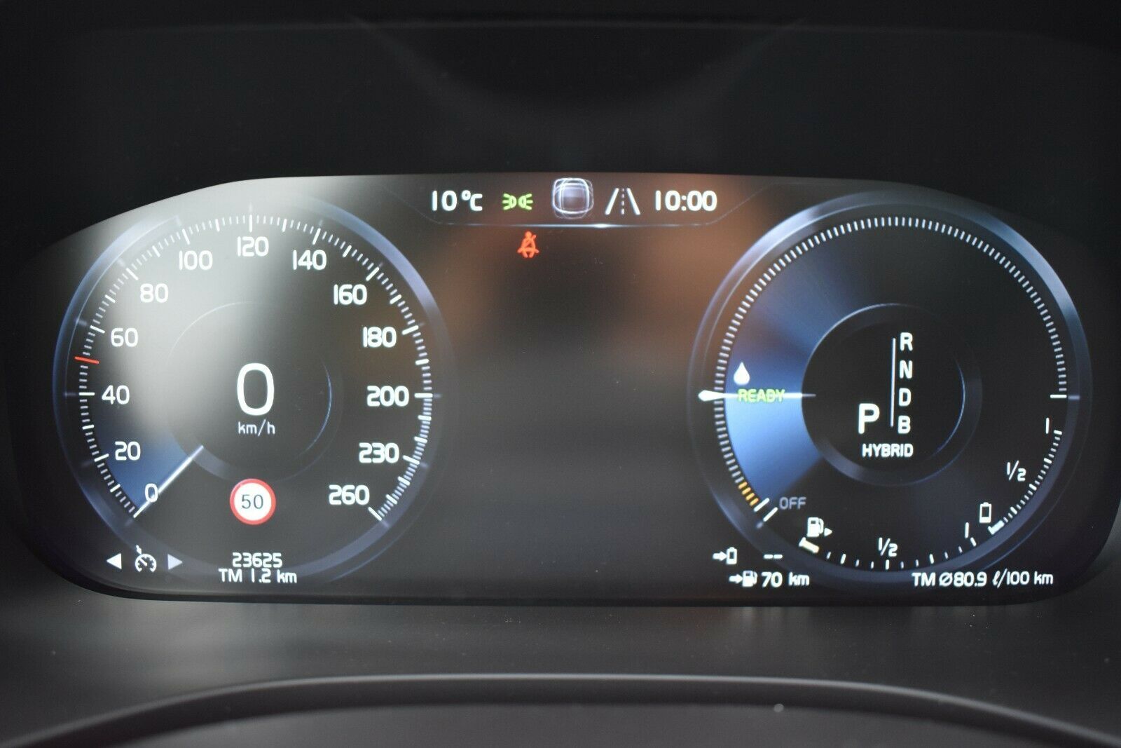 Fahrzeugabbildung Volvo XC60 T8 R-Design*AWD*RFK*Luft*LED*NAVI*MIETKAUF