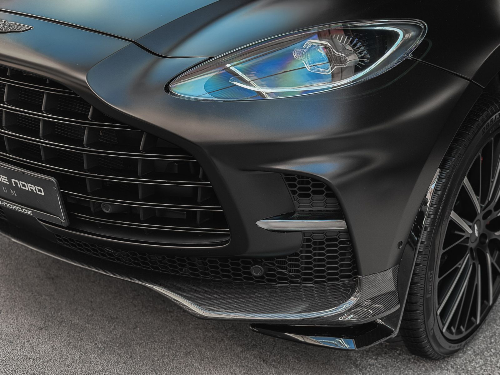 Aston Martin DBX 707 | Full Carbon | Sports Plus Seats | PPF  foto 3