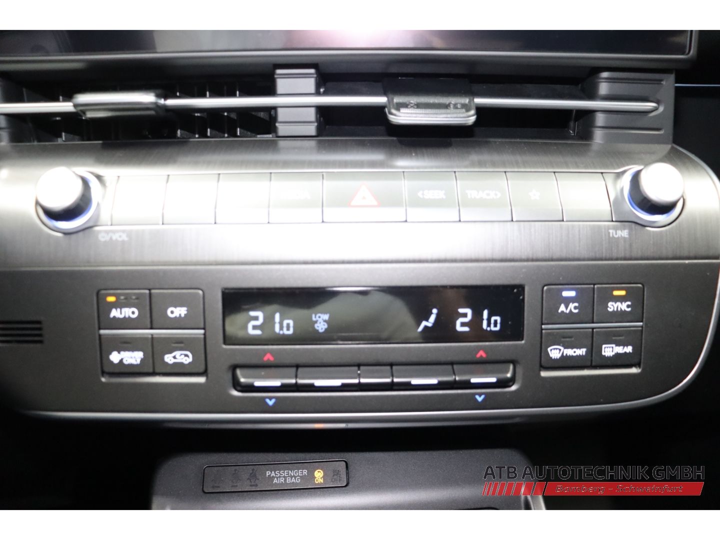 Fahrzeugabbildung Hyundai KONA EV 65kWh MY27 TREND Navi Digitales Cockpit