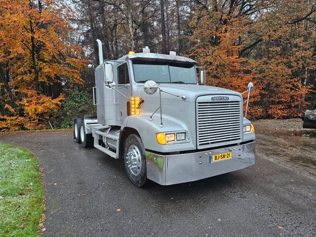 Freightliner FLD 112