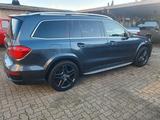 Mercedes-Benz GL 350 BlueTEC 4MATIC AMG LINE GEPFLEGT - Mercedes-Benz GL 350 mit Diesel-Antrieb
