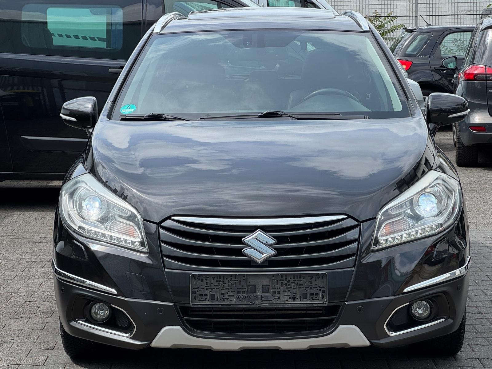 Suzuki SX4 S-Cross Comfort+ Leder Navi Rückfahr.
