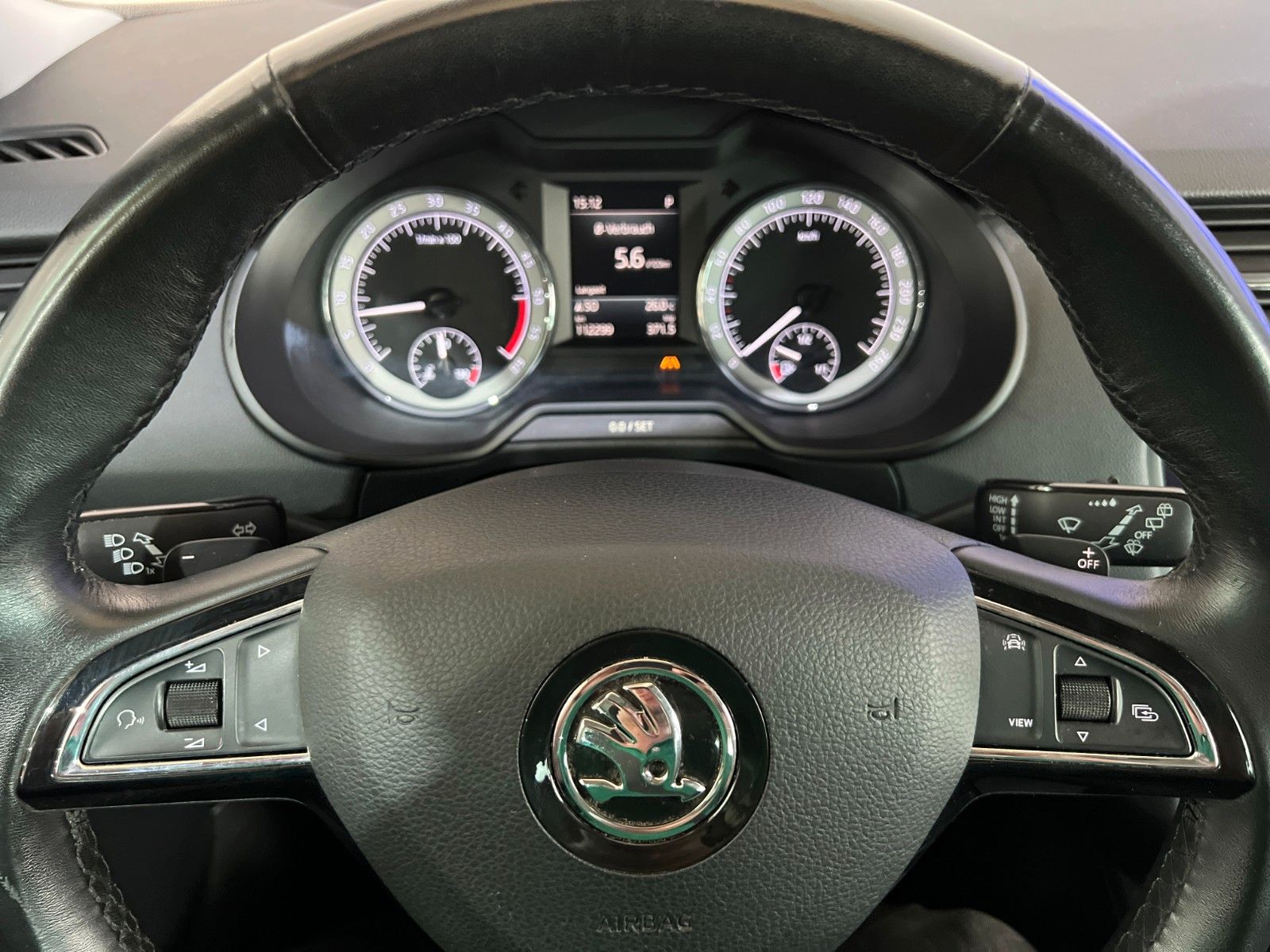 Fahrzeugabbildung SKODA Octavia Combi Premium Edition *Leder*Kamera*LED