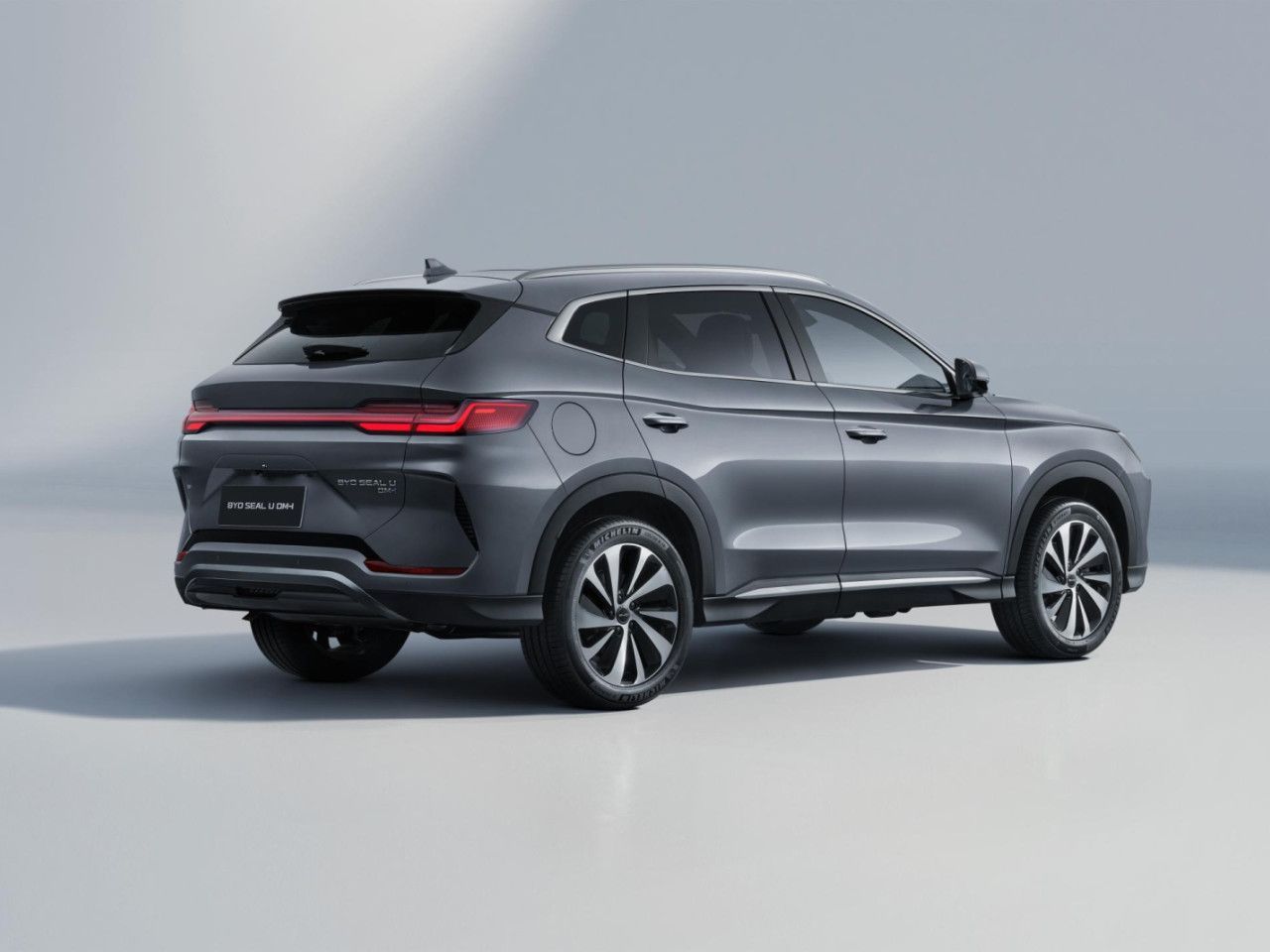 BYD SEAL
