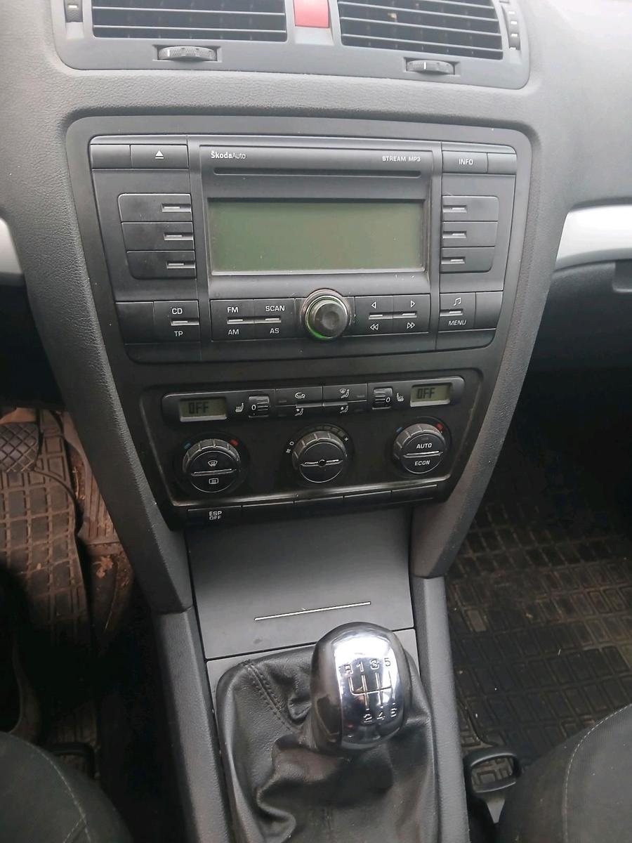 Skoda Octavia 2008 — photo 8