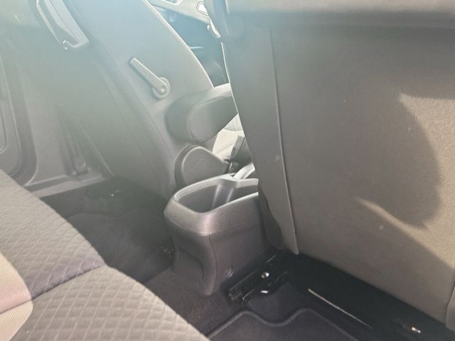 Ford Tourneo Courier 1.5 TDCI Titanium Temp+Navi+Klim