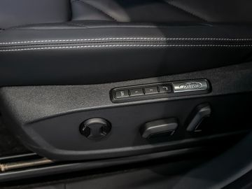 Ford Capri 210 kW RWD Premium Assistentpaket Kamera