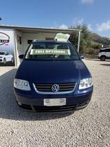 Volkswagen Touran 2.0 16V TDI Highline - Volkswagen Touran aus 2005: Highline