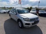 Volkswagen Touareg V6 TDI Leder LED Xenon Navi AHK Kamera - Volkswagen Touareg aus 2010: TDI