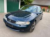 Opel Vectra 1,8 L Elegance Automatik, Klim... - gebrauchte Opel Vectra aus dem Jahr 2000