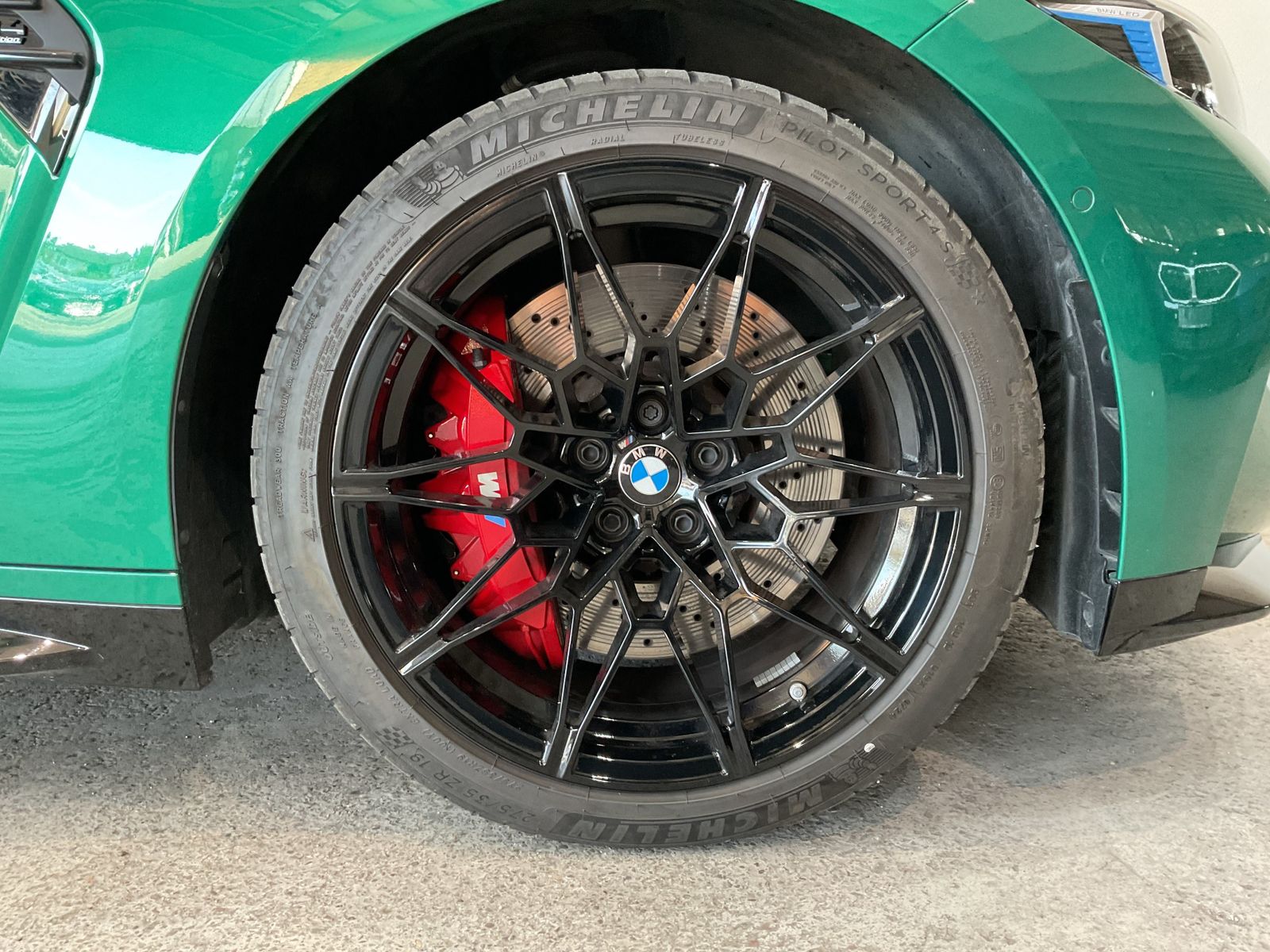 Fahrzeugabbildung BMW M4 Competition M xDrive Coupé M Sportsitze HK