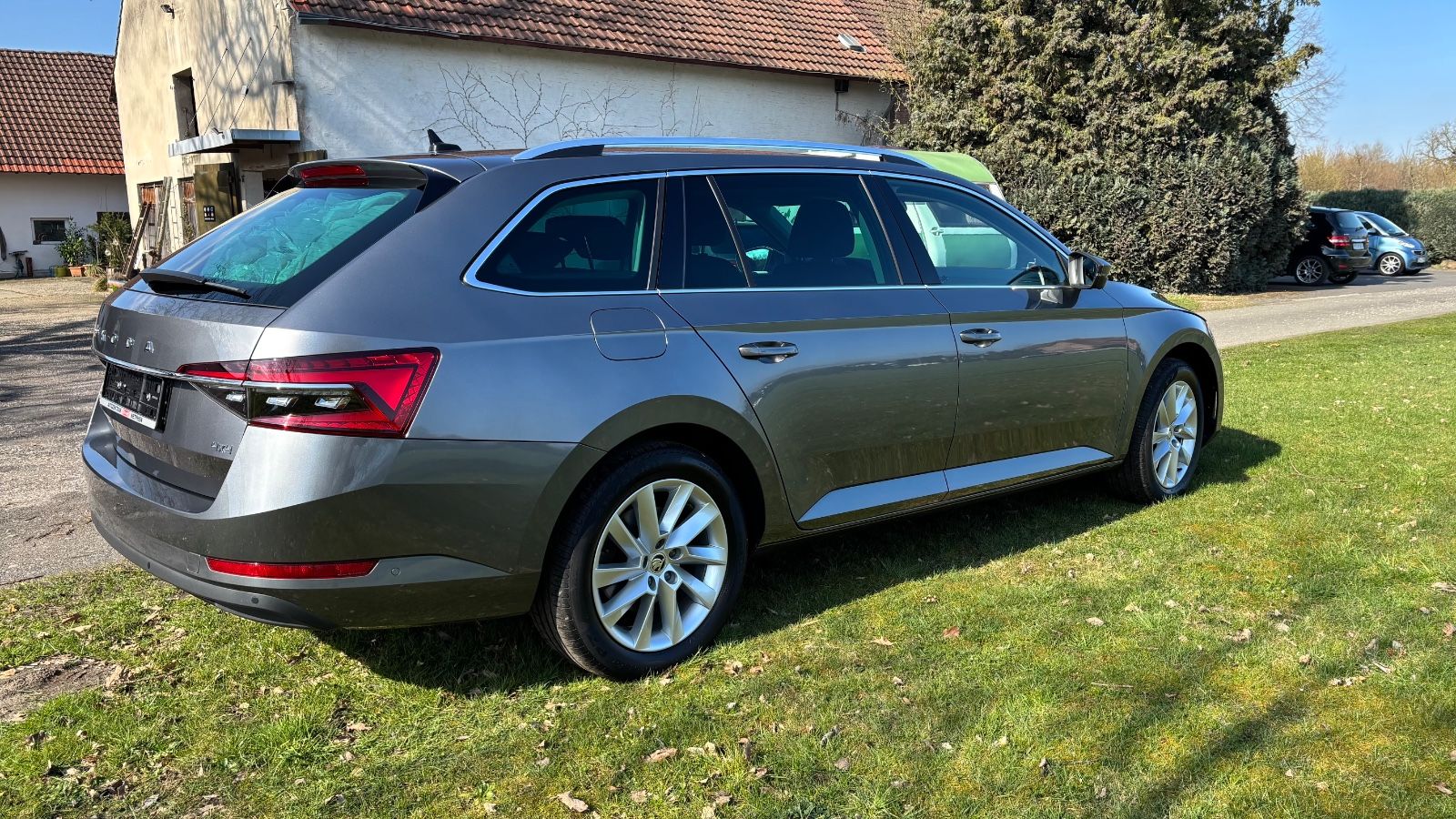 Skoda Superb Combi 2.0 TDI DSG 4x4 foto 19