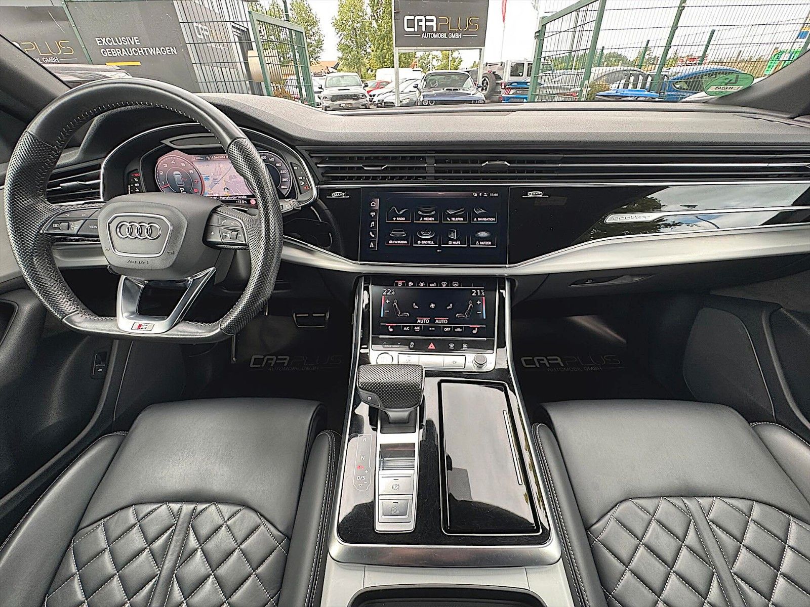 Fahrzeugabbildung Audi Q8 55 TFSI quattro S-Line Plus *ACC*Head Up*22'
