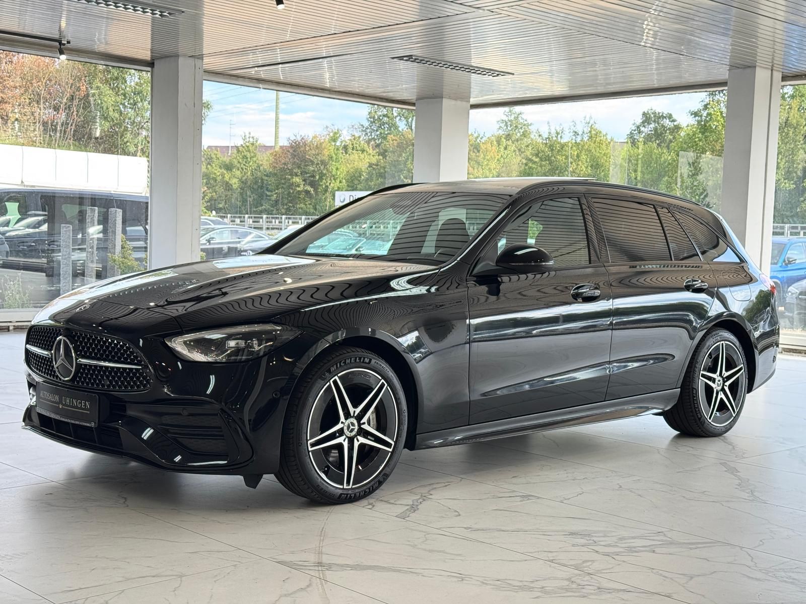 Mercedes-Benz C 300 e 3x AMG*MBUX PREMIU*PANO*MASSAGE*MEMO*KAM