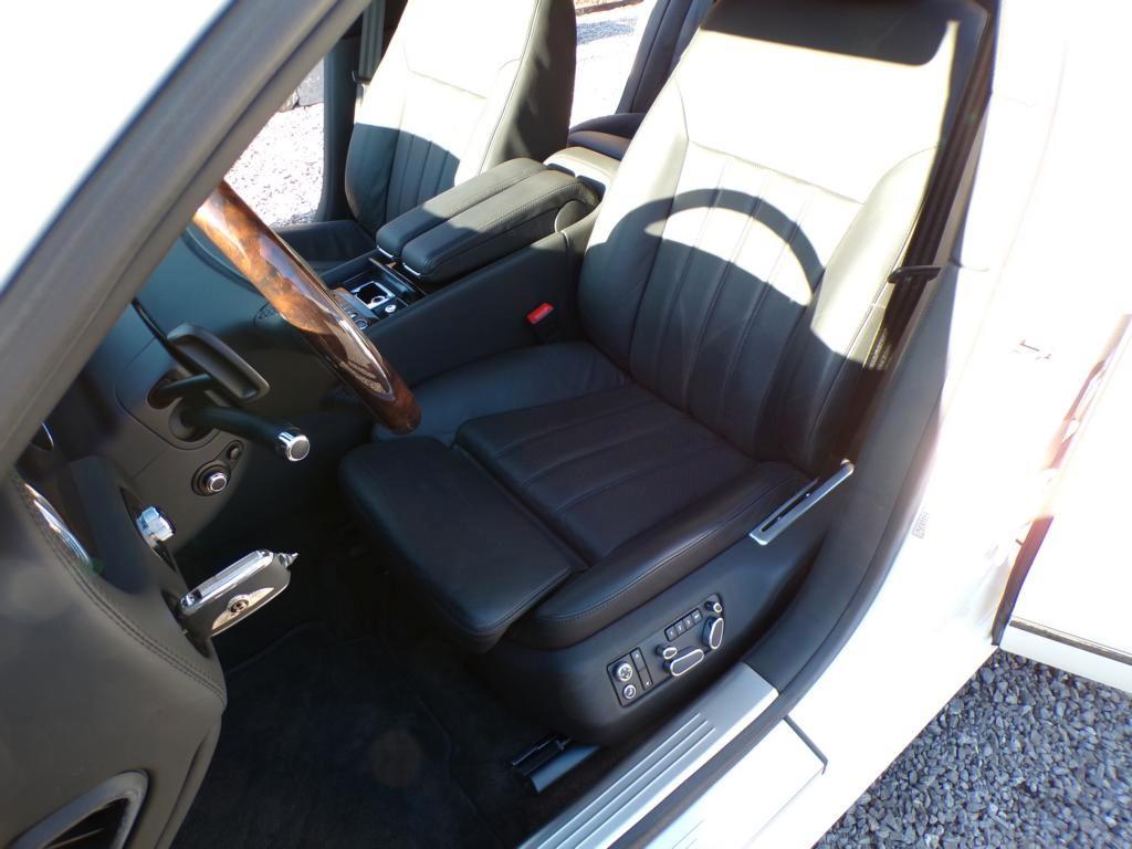 Bentley Continental Flying Spur -