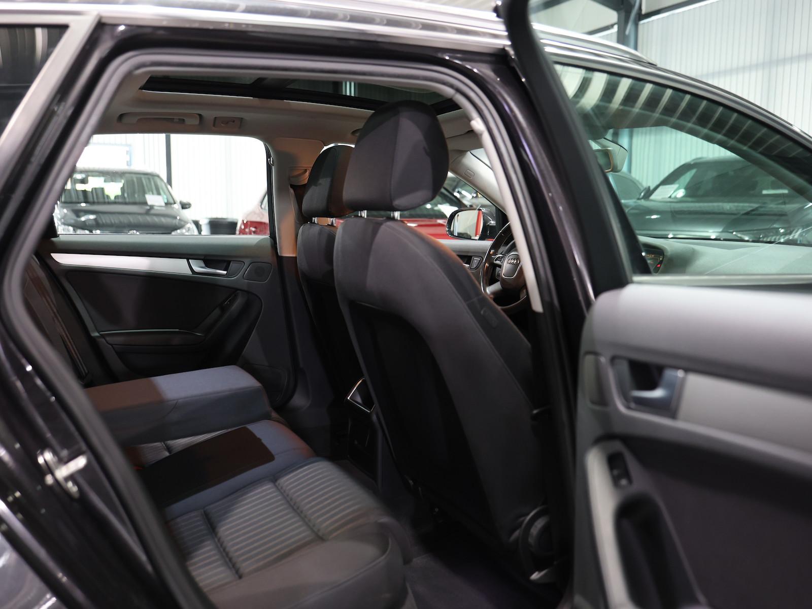 Audi A4 Avant 1.8 TFSI AMBIENTE / PANORAMA / BI-XENON