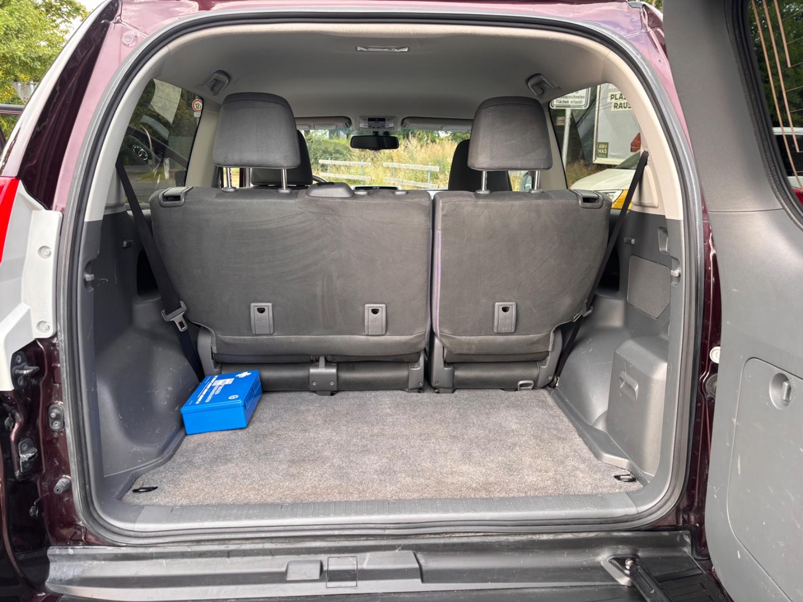 Toyota Land Cruiser 3.0 D-4D 190ch BVM - 2 ème main - Chauffage auxiliaire - Carnet d'entretien