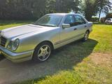 Mercedes-Benz Mercedes Benz E200 - gebrauchte Mercedes-Benz E 200 aus dem Jahr 1997