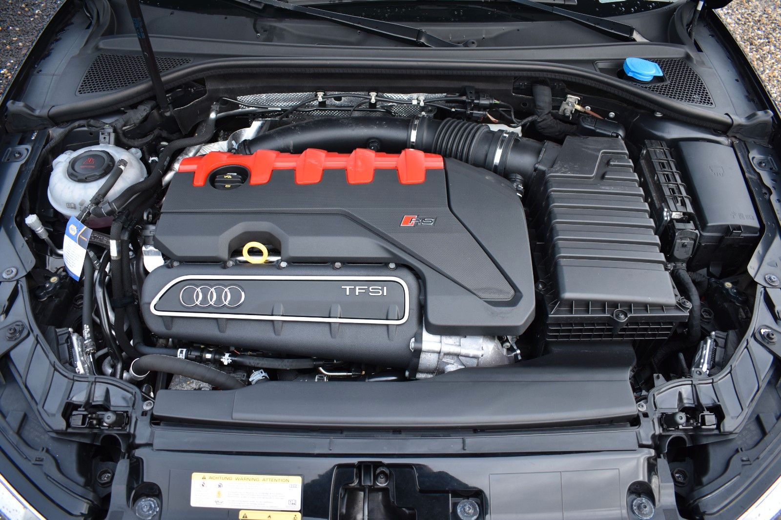 Fahrzeugabbildung Audi RS3 Sportback 2.5 TFSI quattro Keyles RS sitze