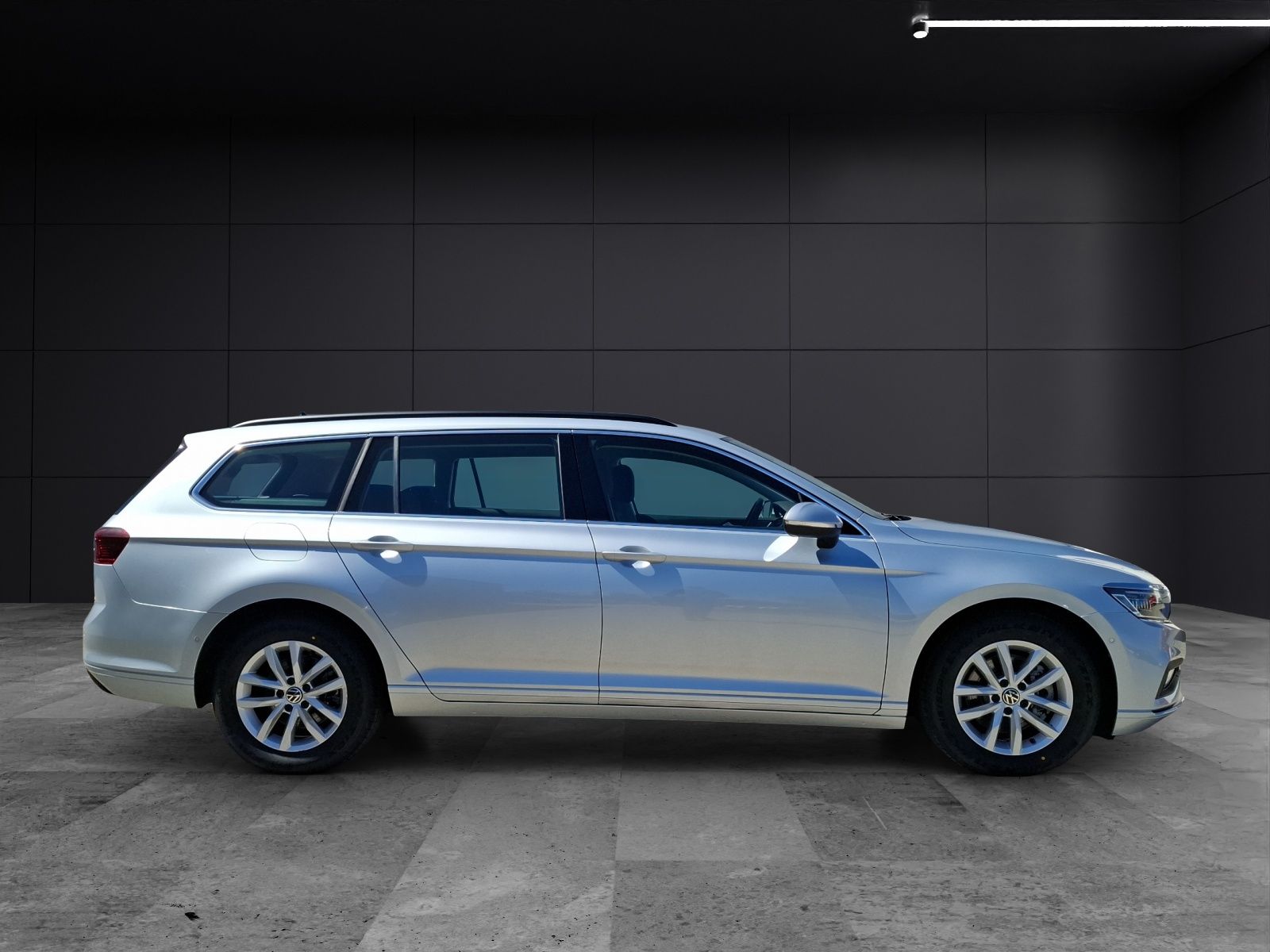 Fahrzeugabbildung Volkswagen Passat Variant TDI Business DSG Matrix AHK Navi