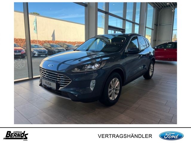 Ford Kuga Titanium NAVI KAMERA WINTER-P. 4,99% Finanz