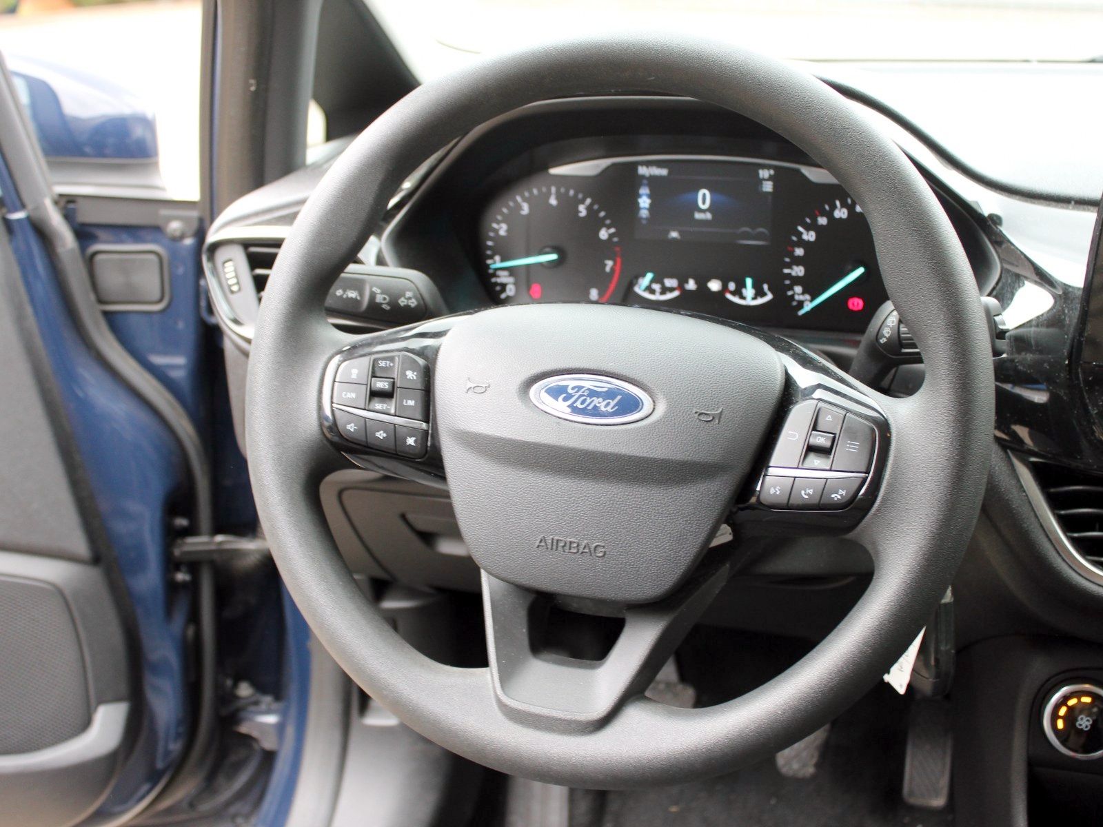 Fahrzeugabbildung Ford Fiesta Cool & Connect 1,1