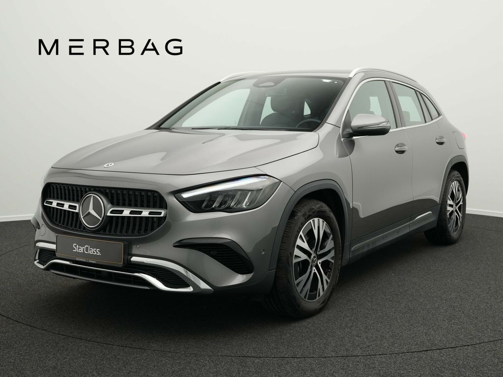 Mercedes-Benz GLA 200